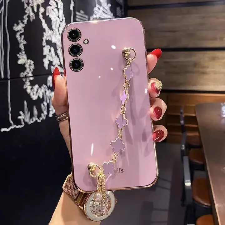 Luxury Lucky Clover Chain Phone Case For Samsung Galaxy A56 A36 A26 A16 A06 A55 A35 A25 A15 A05S A05 A54 A34 A24 A14 A04S A04 A04E Protective Cover