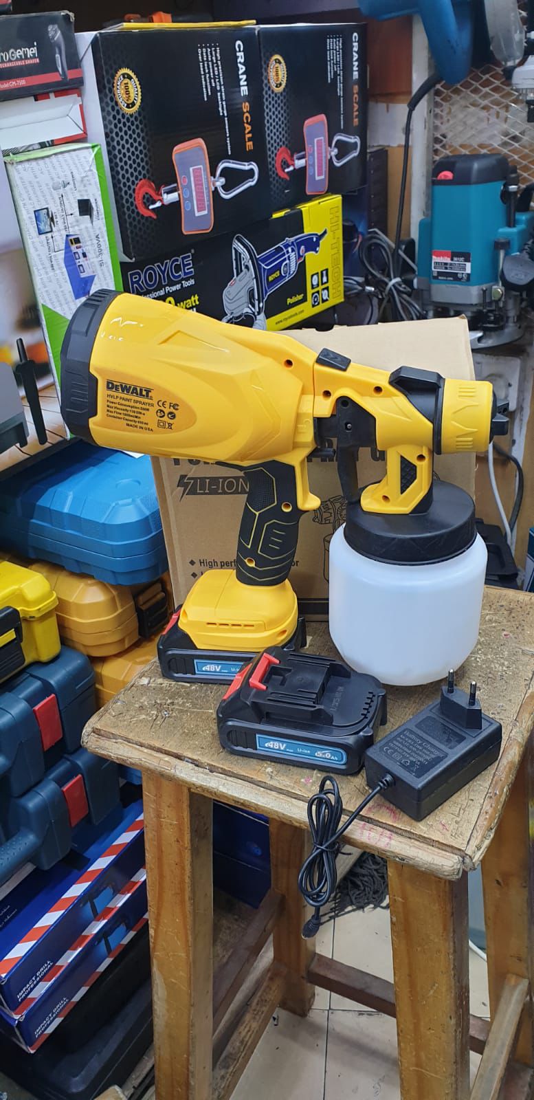Dewalt cordless Spray gun Two DeWalt 36V XR lithium-ion batteries for extended cordless operation.