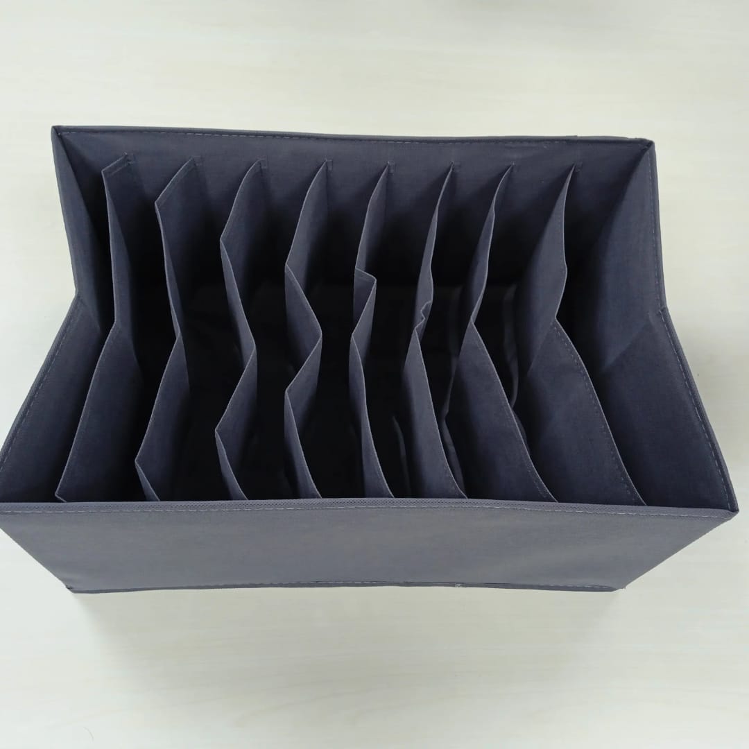 🌟 Just Arrived! Garment Organizer with Partitions — Keep Clothes Neat & Tidy