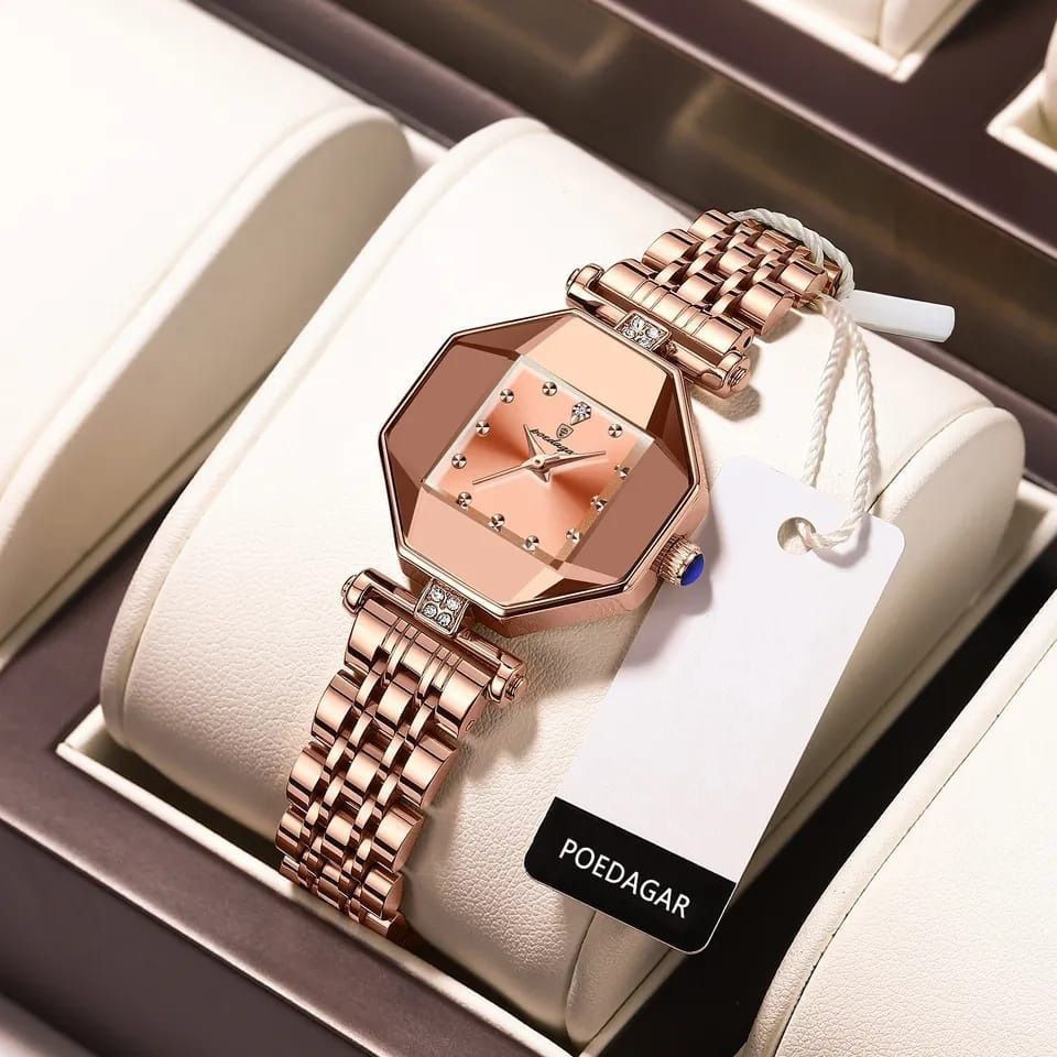 🎀🎀 POEDAGAR Ladies Watch #368 🎀🎀
Elegant • Durable • Everyday Luxury. Step out in style with this premium POEDAGAR ladies watch, designed to blend elegance, durability, and modern fashion in one s