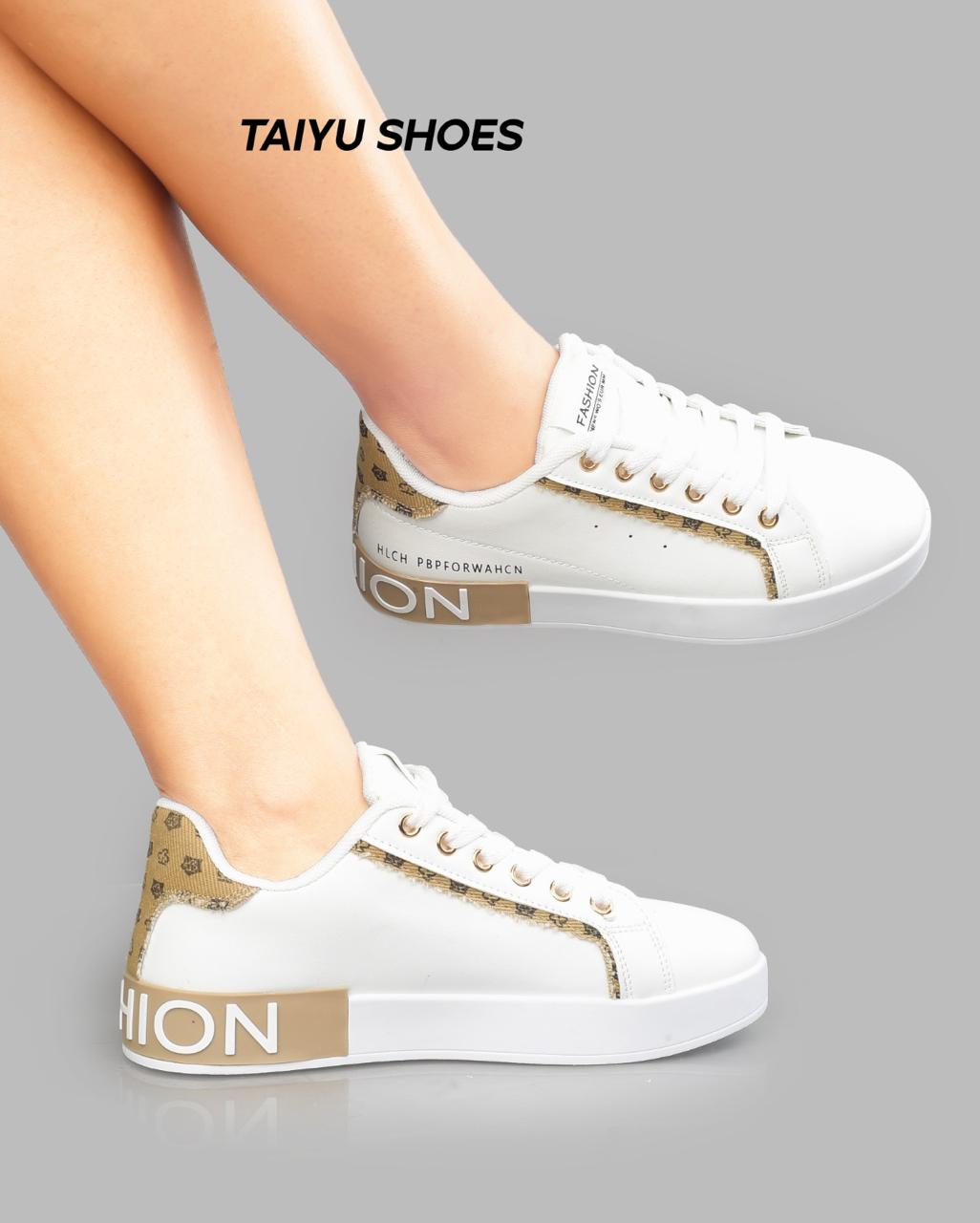 New Arrivals Women's artificial Pu leather white shoes ladies' flat shoes