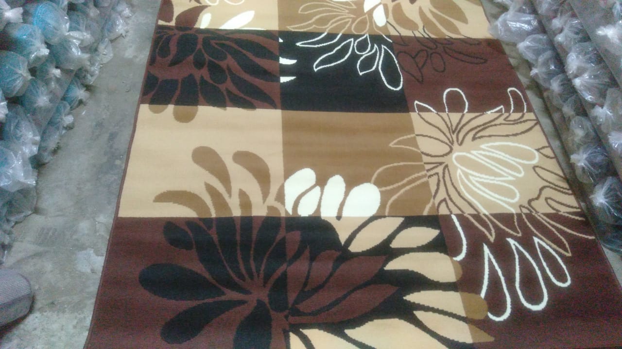 [NEW ARRIVALS !!! ] 1 pc size 5 X 8 High Quality Normal Carpet