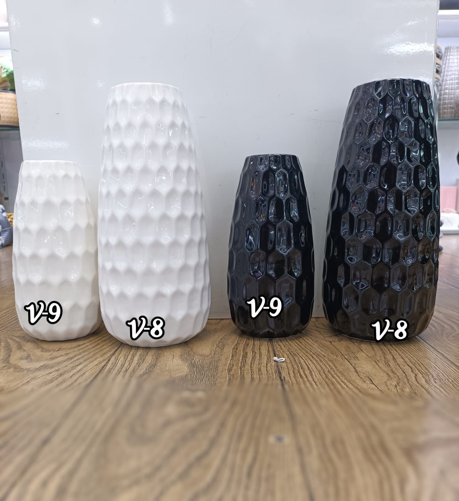 [ KILIMALL SPECIAL OFFERS 🤩🤩✨ !!! ] (EXPERIENCE LUXURY FOR LESS✨) Single V9  Brand New Affordable Stylish and Luxurious Indoor and Outdoor Use 🔥🔥hot flower vase