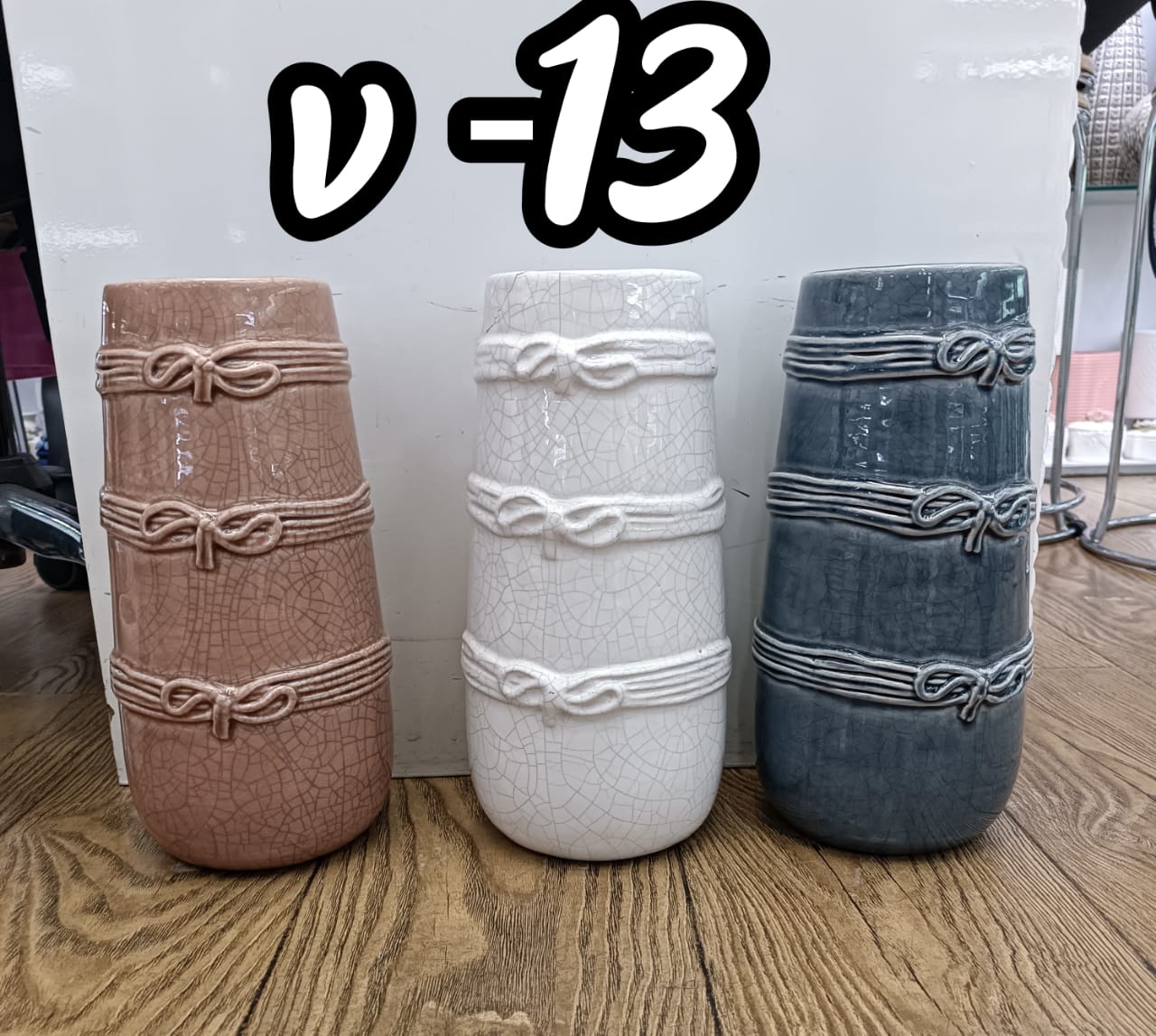 [ KILIMALL SPECIAL OFFERS 🤩🤩✨ !!! ] (EXPERIENCE LUXURY FOR LESS✨) Single V13  Brand New Affordable Stylish and Luxurious Indoor and Outdoor Use 🔥🔥hot flower vase