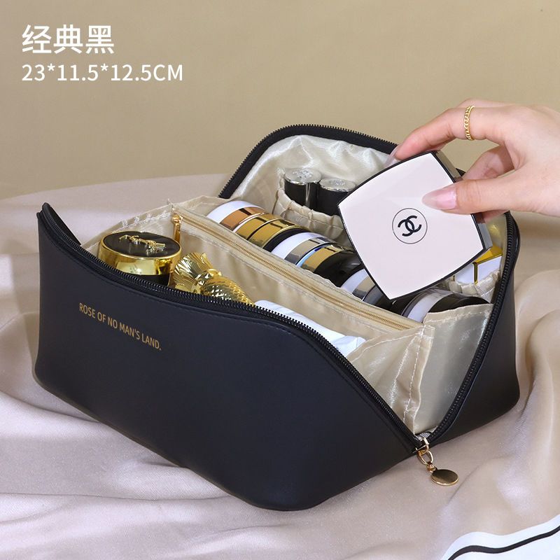 [ TRAVEL IN STYLE 🤩🤩✨ !!! ] Single Brand New High Quality Multifunctional Waterproof Large leather Cosmetic Bag/Toiletries /makeups Travel Bag
