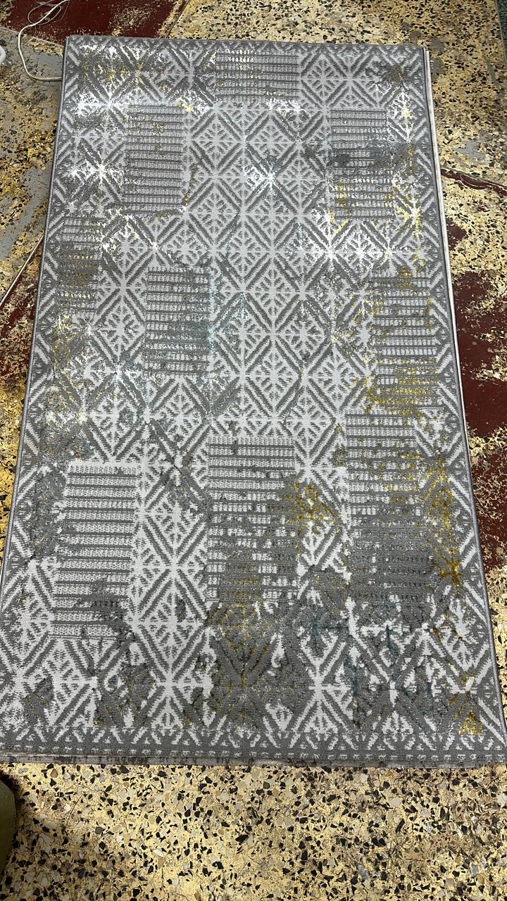 [ THE PERFECT CHOICE 🤩🤩✨ !!! ] Single Size 7X10 Brand New Very High Quality Stylish and Luxurious Home and KItchen ❇️ Classy Normal carpets .Designed With Durability and Functionality