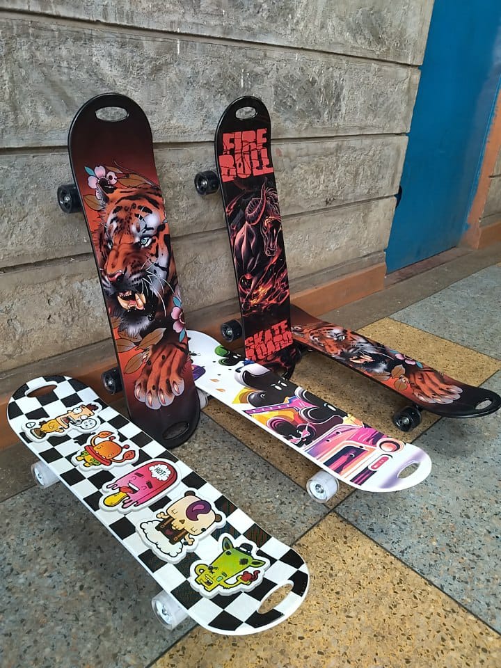 [💎 LIMITED STOCK OFFER 💎 !!! ] 1 Pc Brand New Very High Quality Stylish and Elegant TEEN/ADULT SKATE BOARD at Affordable Price .Desiring To Serve The Best Experience