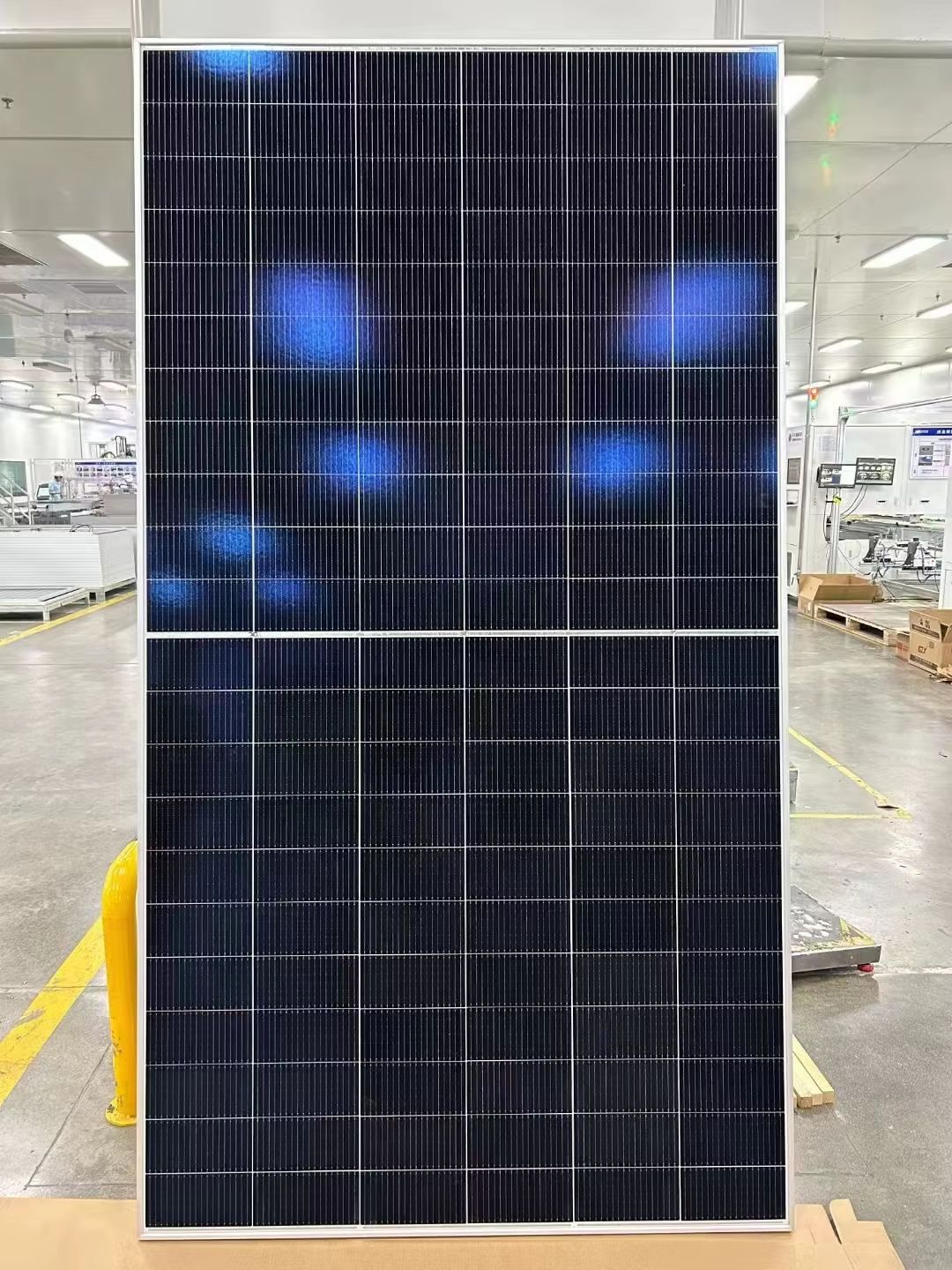 400W Solar Panel + 200Ah Battery + FREE 600W Inverter | Complete Solar Power Package - perfect for powering lights, TVs, radios, routers, and other small household appliances.