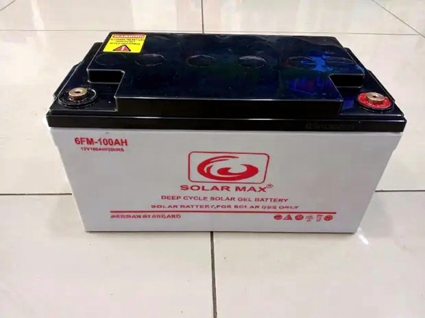 Solarmax 100Ah Midkit – Maintenance-Free Gel Solar Battery + 300W Inverter + FREE 3 LED Bulbs