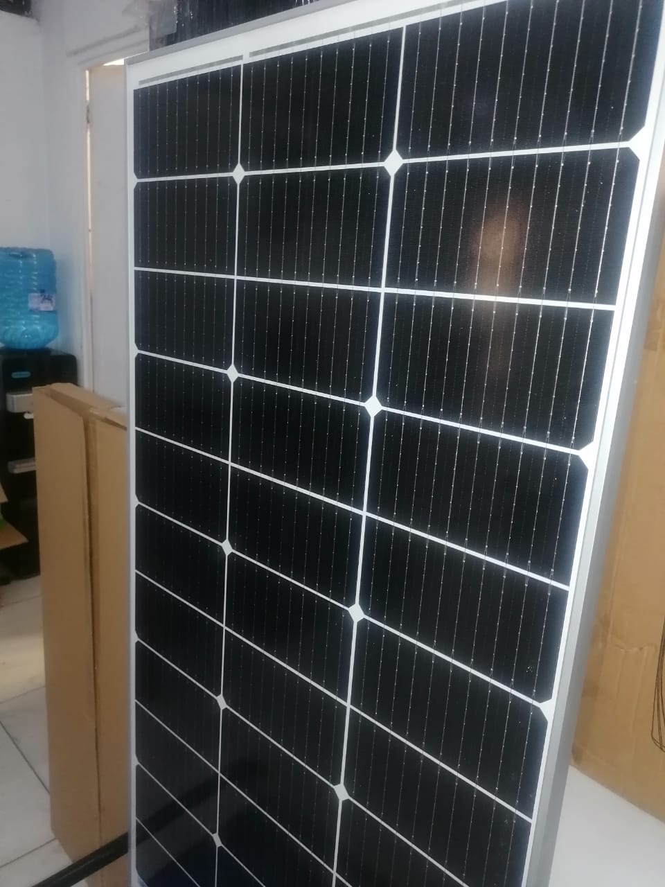 SolarMax™ 100W All‑Weather Monocrystalline Solar Panel – High-Efficiency Durability for Off‑Grid & Home Use. Engineered for reliability and peak solar performance, the SolarMax™ 100W Monocrystalline