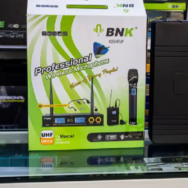 BNK 3-in-1 Wireless Microphone System – Handheld, Lavalier & Headset Mics in One Package - The BNK 3-in-1 Wireless Microphone System is a versatile audio solution designed for churches, events, DJs.
