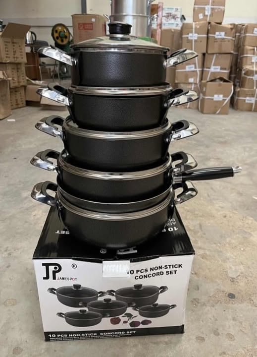 10-Piece Heavy Duty JP Non-Stick Cookware Set – Durable Pots & Pans for Modern Kitchens. This complete kitchen set includes various pots, pans, and lids to handle everything from boiling and frying.