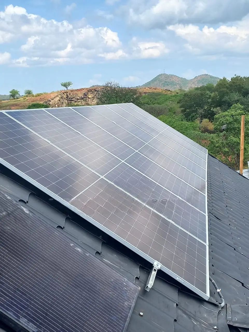 Monocrystalline 500W Solar Panel – Ultra High Efficiency, All Weather Performance. A powerful, high-efficiency solar module designed for both residential and commercial applications.