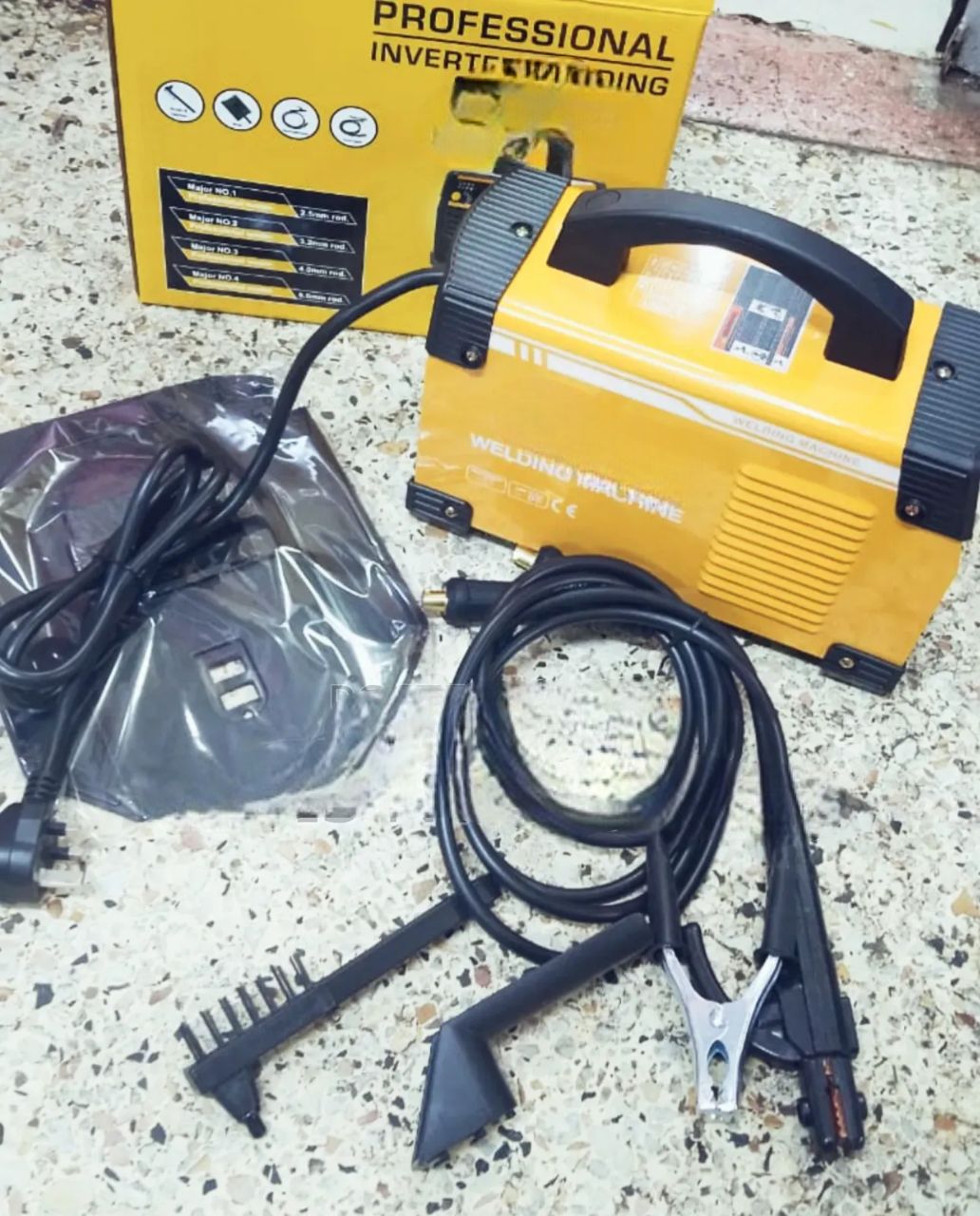 Daichi DJ-250 Welding Machine – 250A Heavy-Duty Inverter ARC Welder. Engineered for professional fabricators, construction sites, and serious DIY metalworkers.