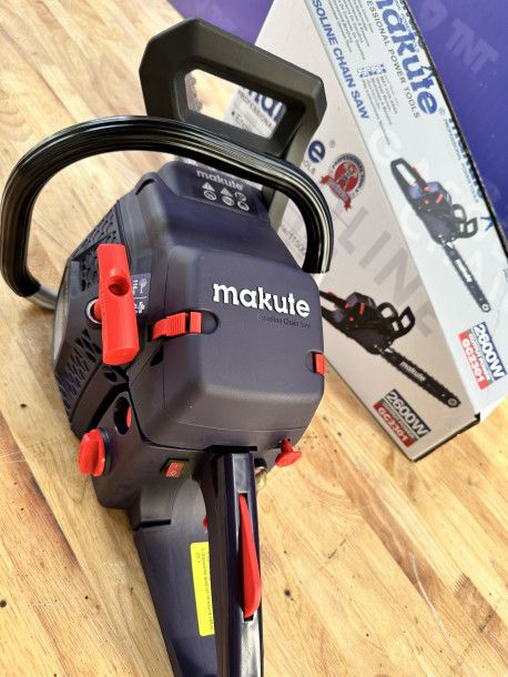 Sacco GC2301 Gasoline Chain Saw – 2600W Powerful Petrol Chainsaw. Engineered for professional forestry work and serious home users who demand power and precision.