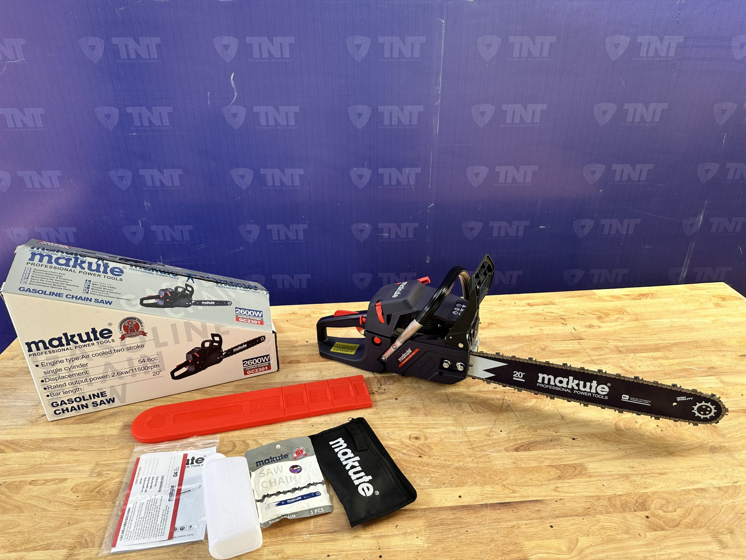 Sacco GC2301 Gasoline Chain Saw – 2600W Powerful Petrol Chainsaw. Engineered for professional forestry work and serious home users who demand power and precision.