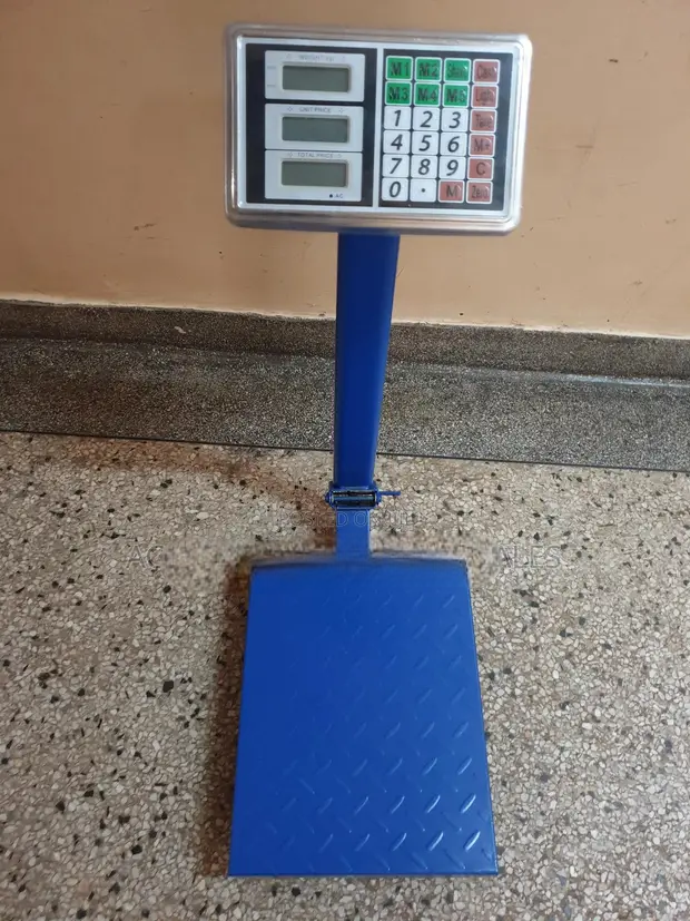 Schneeberg 300 kg Digital Platform Scale – Heavy-Duty Industrial Weighing Machine with LCD Display. Weigh up to 300 kg with precision using the Schneeberg heavy-duty digital platform scale.