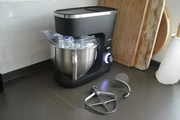 Rebune 10L Heavy-Duty Stand Mixer – Professional Kitchen Dough & Cake Mixer with Stainless Bowl. Mix, knead, and whip like a pro with the Rebune 10-litre stand mixer.