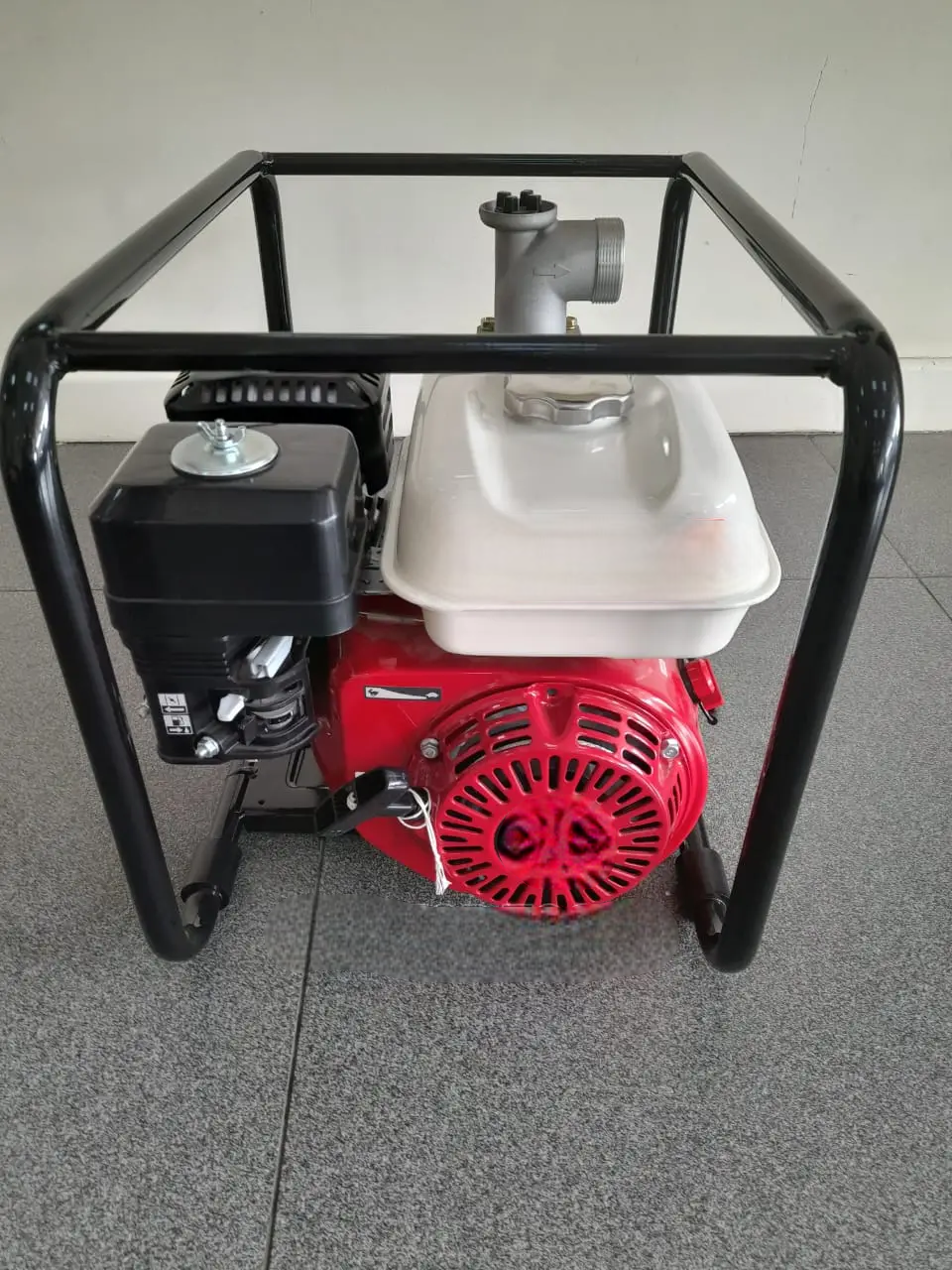 Premier 7.5HP 2″ Petrol Water Pump – High-Performance, Durable Pump for Irrigation, Farms & Domestic Use. A powerful, durable, and efficient water transfer solution for farms, irrigation, construction