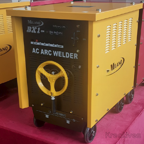 KMAX ITALY Commercial Welding Machine 400Ah – Heavy-Duty Industrial Electric Welder with High Performance Output & Durable Metal Body