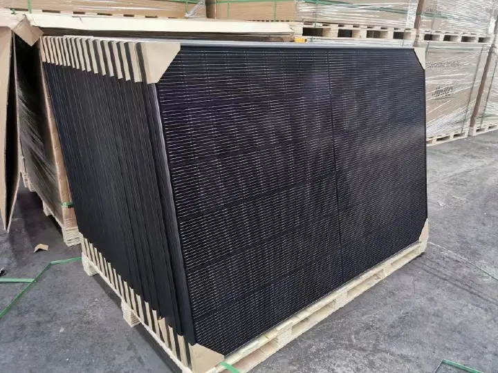 455W Monocrystalline Solar Panel – High Efficiency, All-Weather Performance. It provides consistent power output, even under low-light or challenging weather conditions.