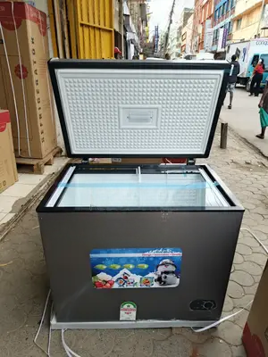 Von Chest Freezer 250 Litres – Extra-Large Capacity, Fast Cooling, Energy-Saving Deep Freezer for Home & Business. Designed to deliver superior cooling performance, long-term durability, and maximum.