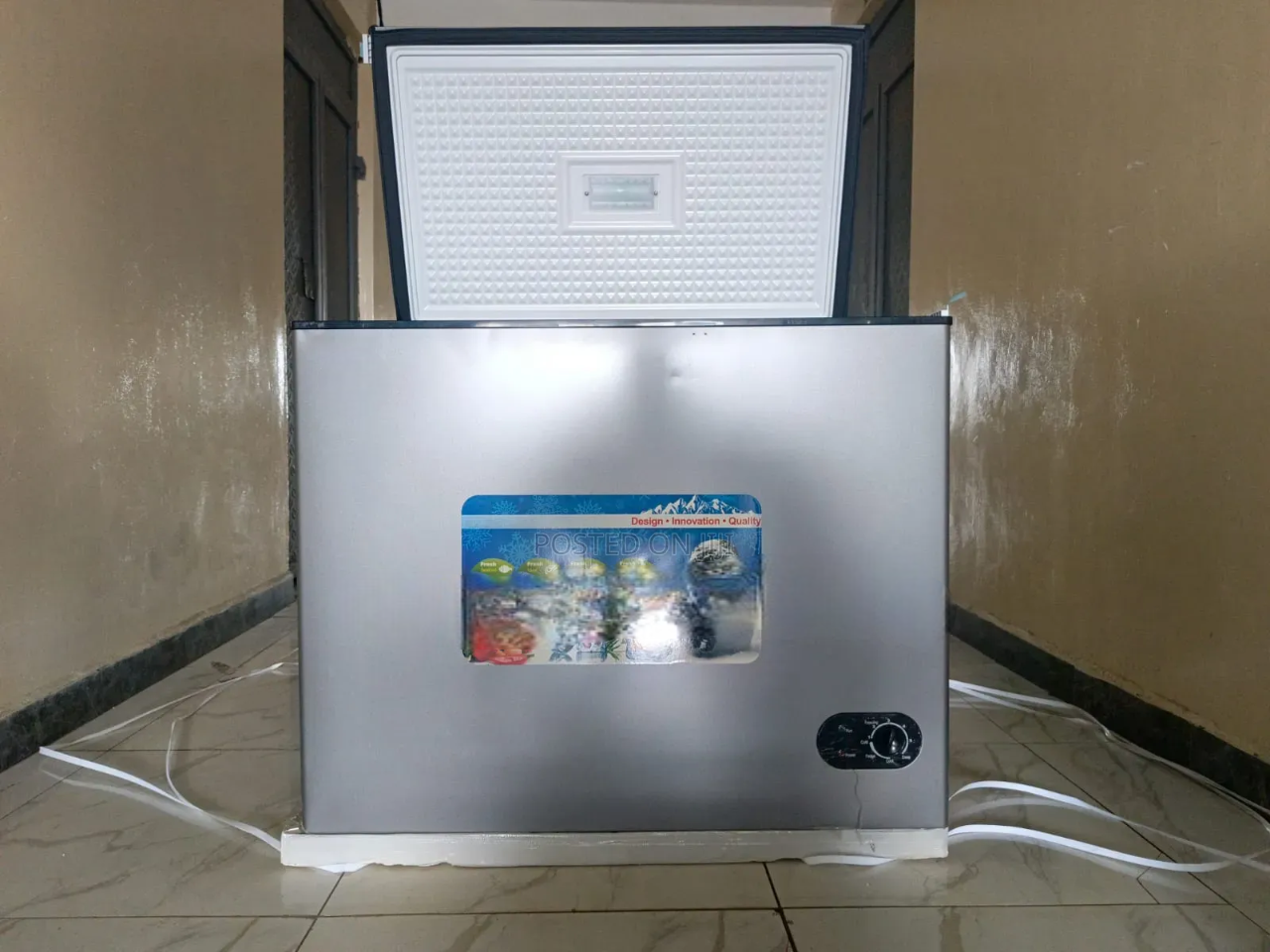 Von Chest Freezer 250 Litres – Extra-Large Capacity, Fast Cooling, Energy-Saving Deep Freezer for Home & Business. Designed to deliver superior cooling performance, long-term durability, and maximum.