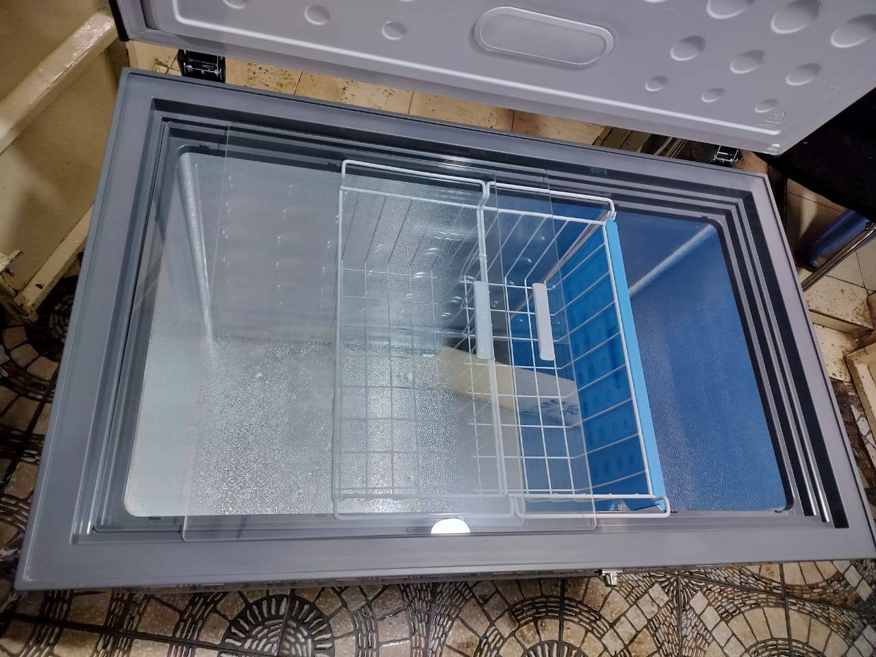 Von Chest Freezer 142 Litres – Energy-Efficient, Fast Cooling, Durable Home & Commercial Freezer. A  compact yet powerful deep freezer designed for efficient food storage at home.