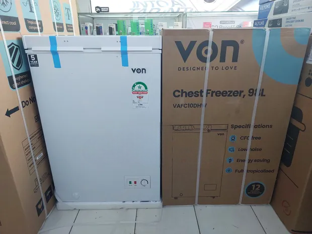 Von Chest Freezer 98 Litres – Compact, Energy-Efficient, Fast Cooling Deep Freezer for Home & Small Shops. A compact, reliable, and energy-efficient freezer designed for home use and small businesses.