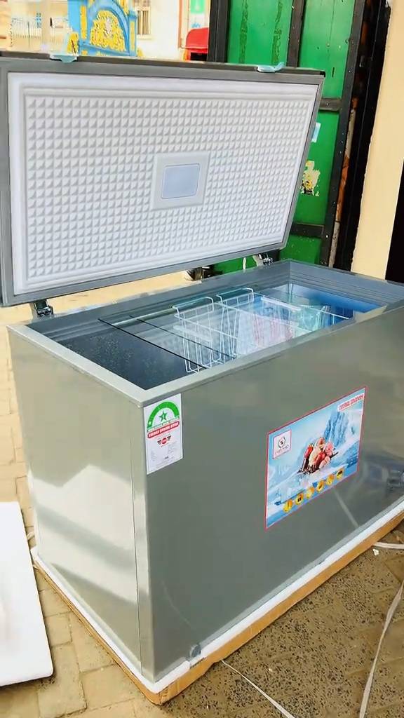 Von Chest Freezer 505 Litres – Large Capacity, Fast Cooling, Energy-Efficient Deep Freezer for Home & Commercial Use. designed for households, restaurants, supermarkets, and small businesses.