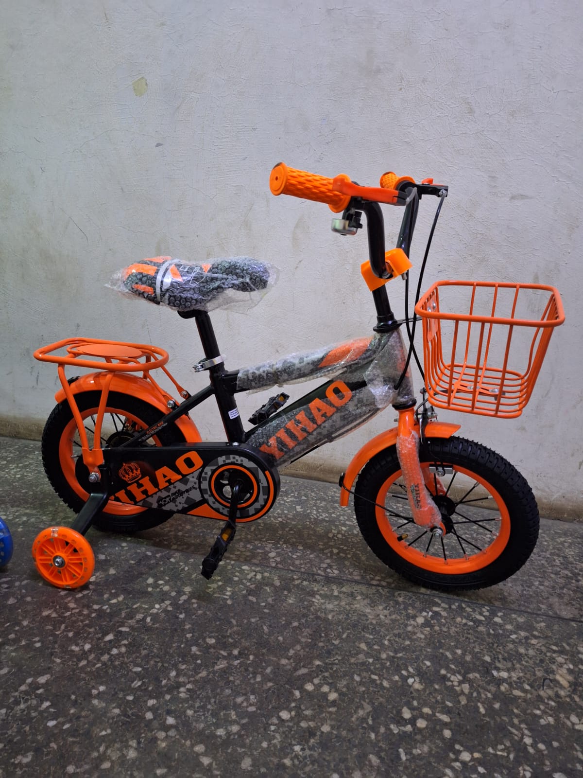 Kids Bicycle Size 16(Age4-8Years) – Strong Frame with Training Wheels for Boys & Girls Give your child the perfect riding experience