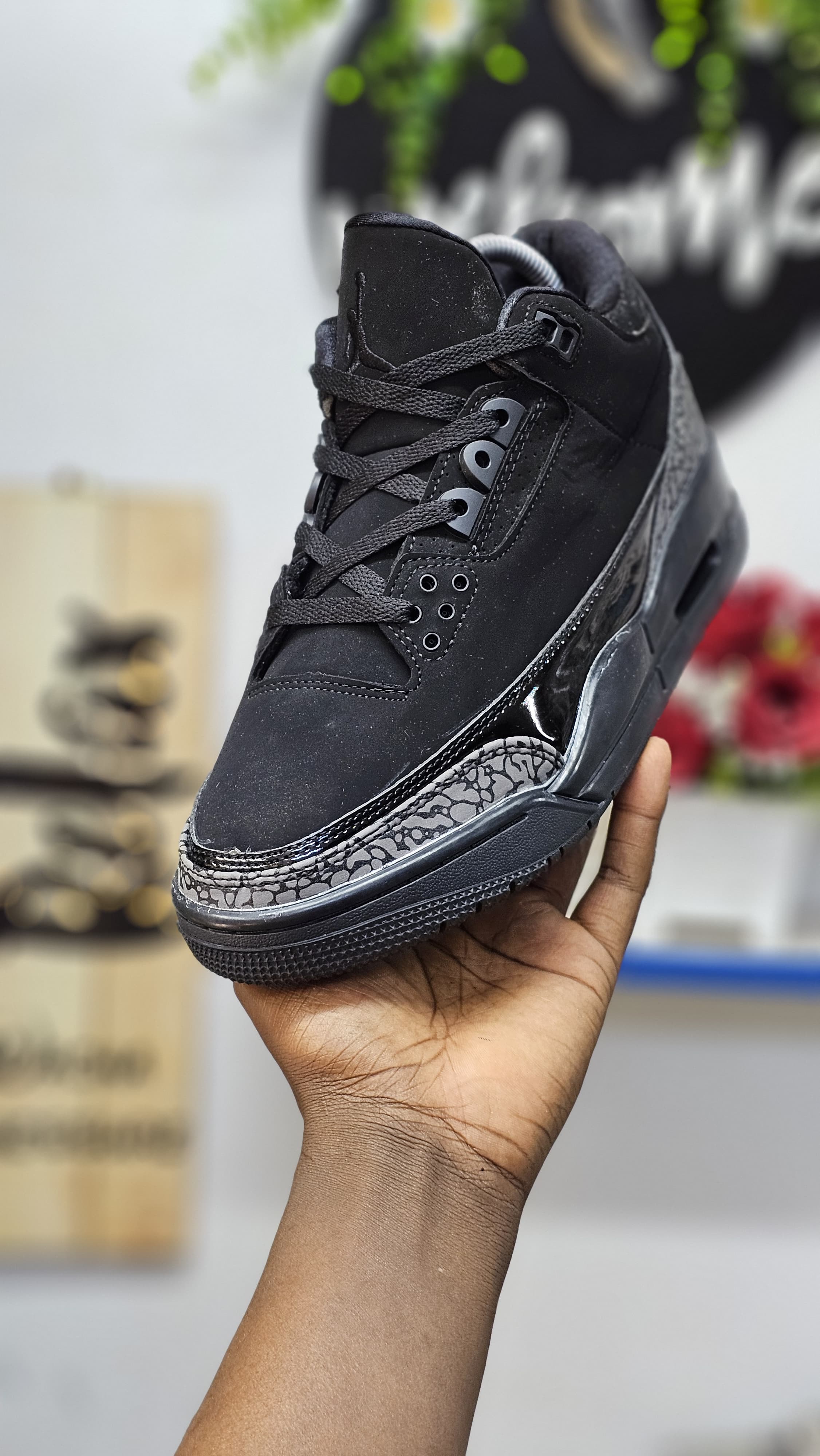 OFFER All black and white J3 Unisex sizes Men's Shoes Sneakers