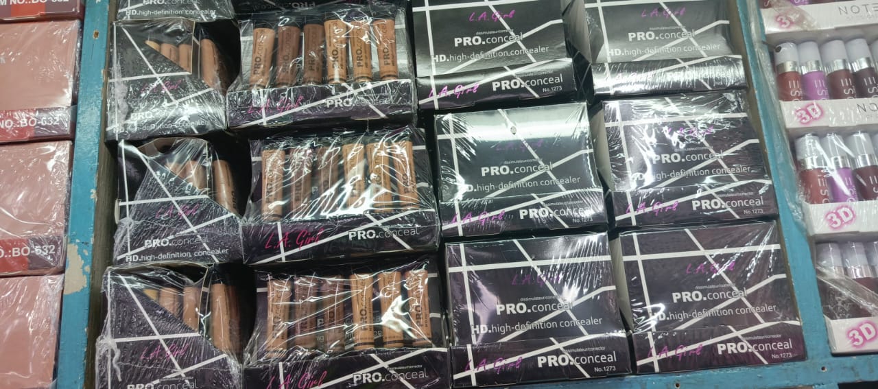 High Definition Pro-concealer for face/skin toning (NO. 108(1), 109(2), 110(3))  Face Concealers & Neutralizers