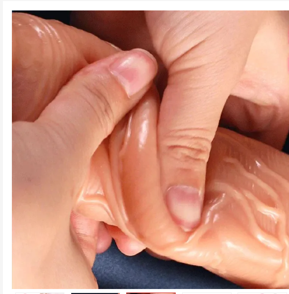 Silicone Woman Sex Toy Realistic Dildo Strong Suction Cup Hands-free Play Huge Realistic Penis G-Spot Stimulation Dildos Female Adult Sex Toys