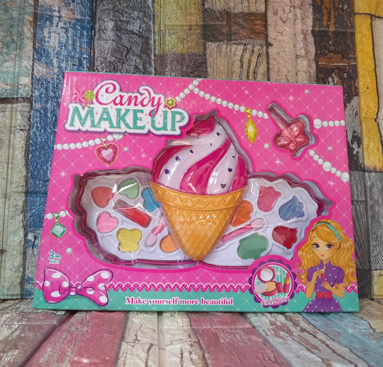 Kids non-toxic Make up kits now available in different patterns