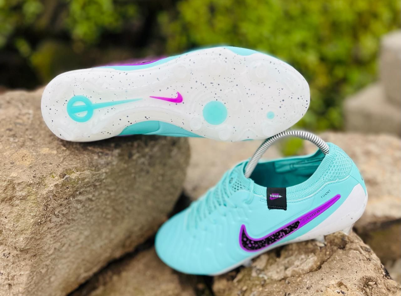 New Men Soccer Shoes Fashion Football Boots ;Ultimate Limited Edition FG Firm Ground soccer cleats