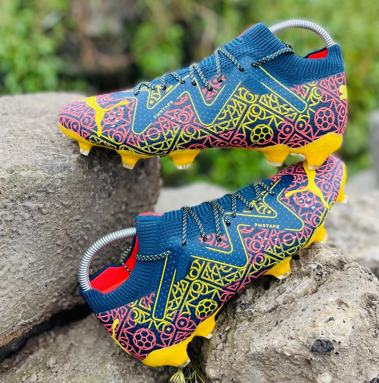 New Men Soccer Shoes Fashion Football Boots ;Ultimate Limited Edition FG Firm Ground soccer cleats