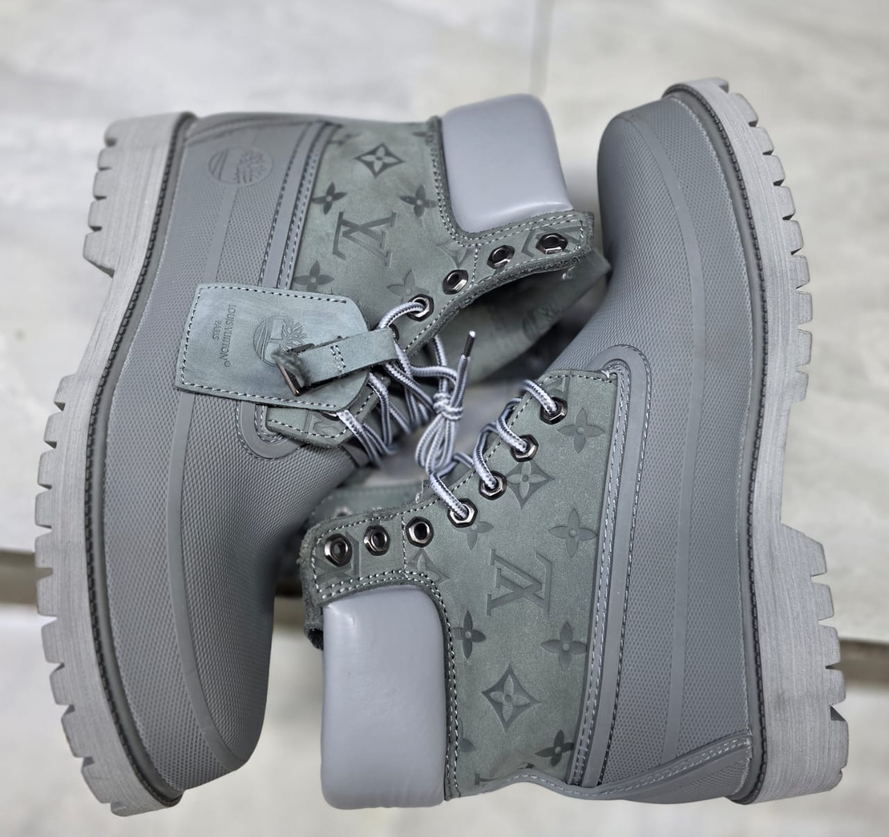 Outstanding Fashionable Unique Classic Good Quality Louis Vuitton Timberland 6Inch Ankle Boot.