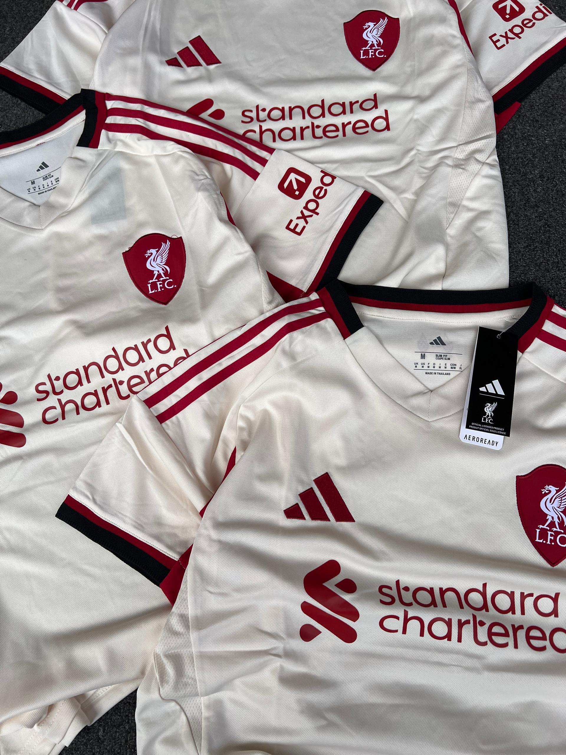 Classic New Arrival/New Season Good Quality Authentic Liverpool 2025-2026 Away Kit/Jersey.