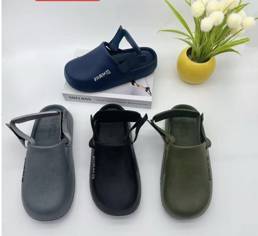 Good Quality Trendy Durable Black Mule crocs.