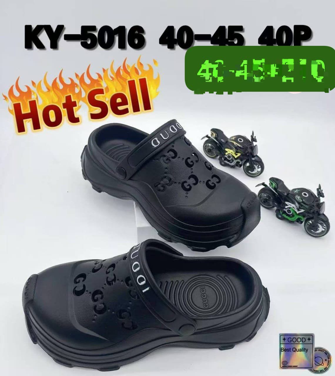 Good Quality Durable Trendy Crocs.