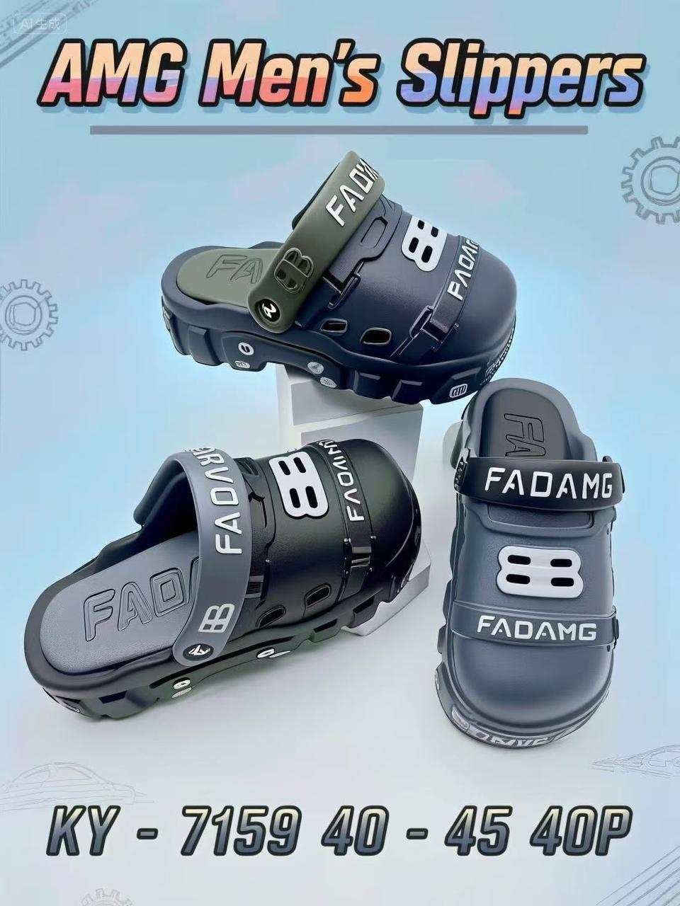 Summer Breathable Men's New Lightweight Soft Sole Hole-toed Shoes Men's Slippers Dual-purpose.