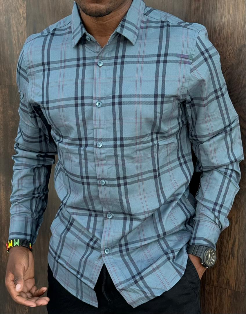 High Quality Trendy Official men's long-sleeve Cotton button-down shirt.