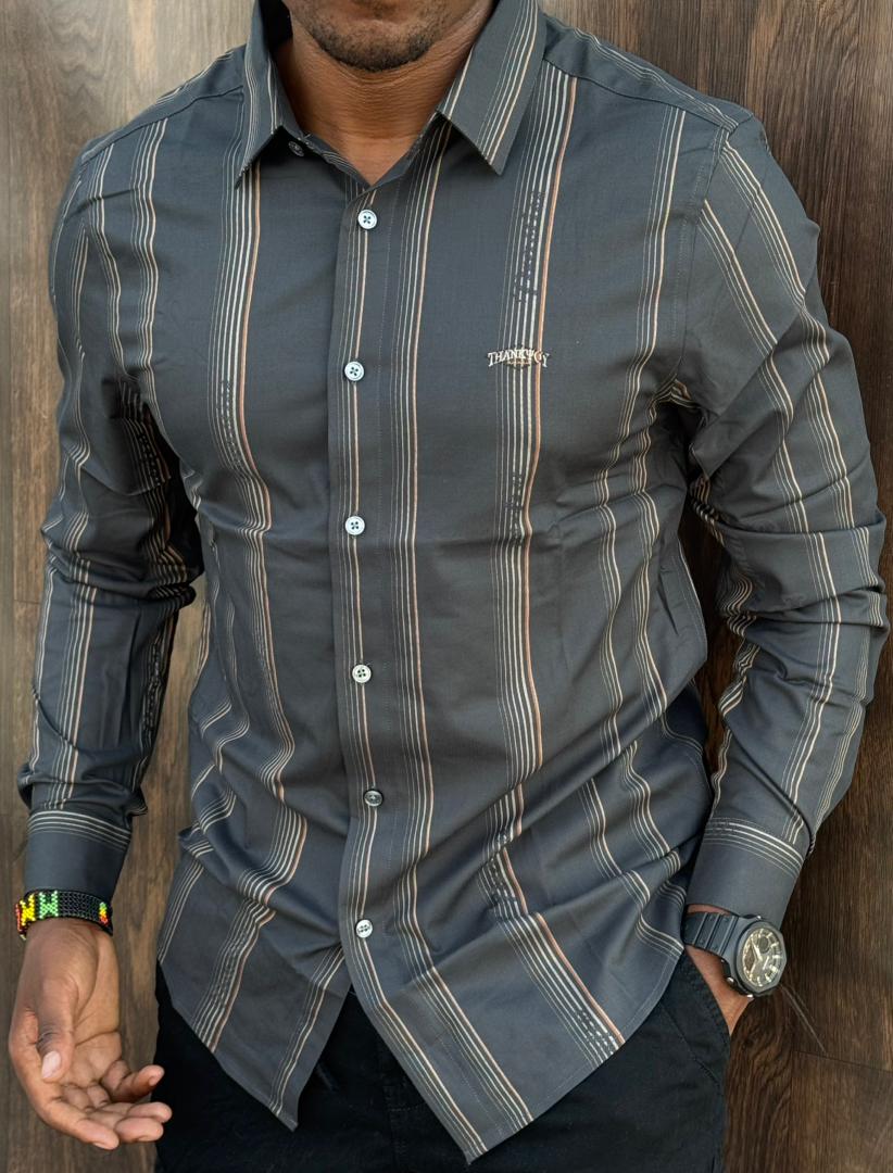 High Quality Trendy Official men's long-sleeve Cotton button-down shirt.