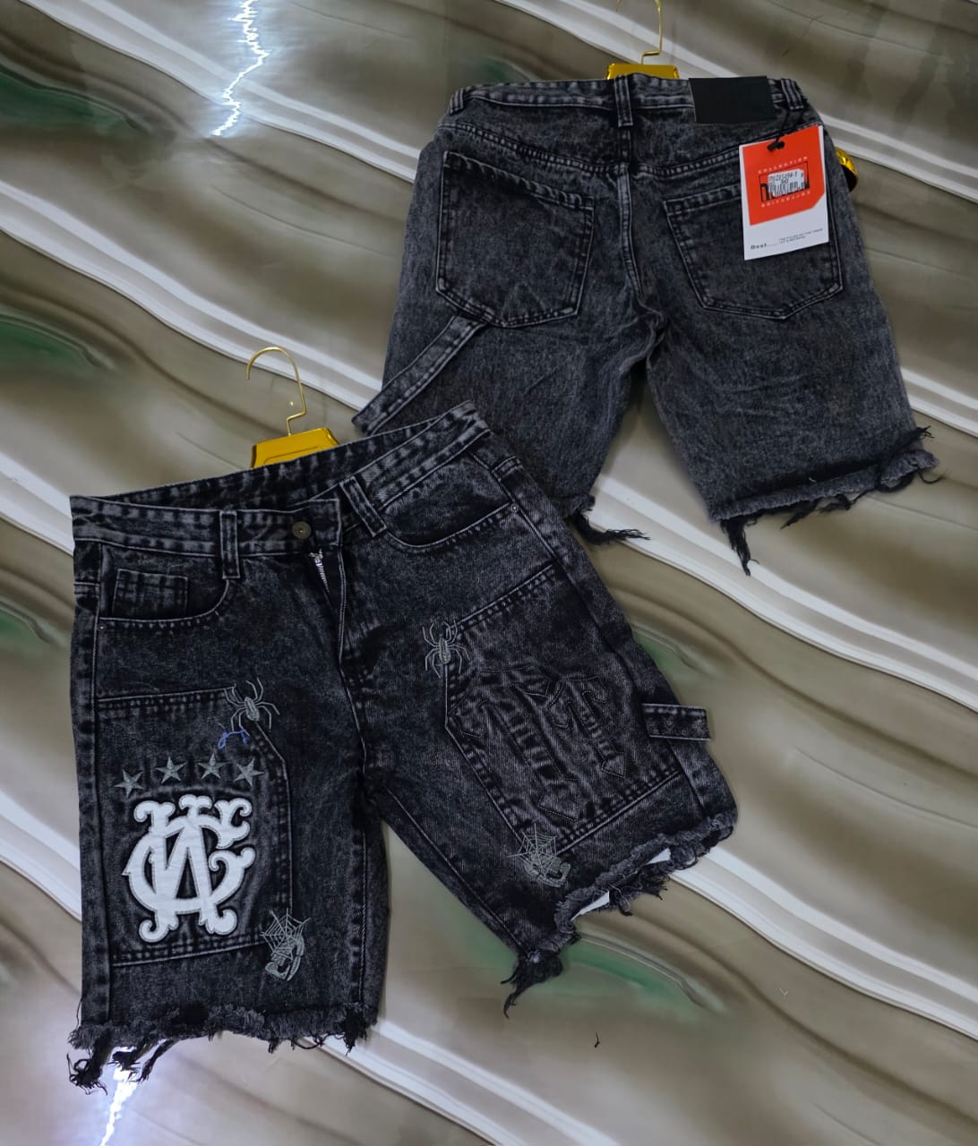 Excellent Quality Trendy Fashionable men's denim shorts.