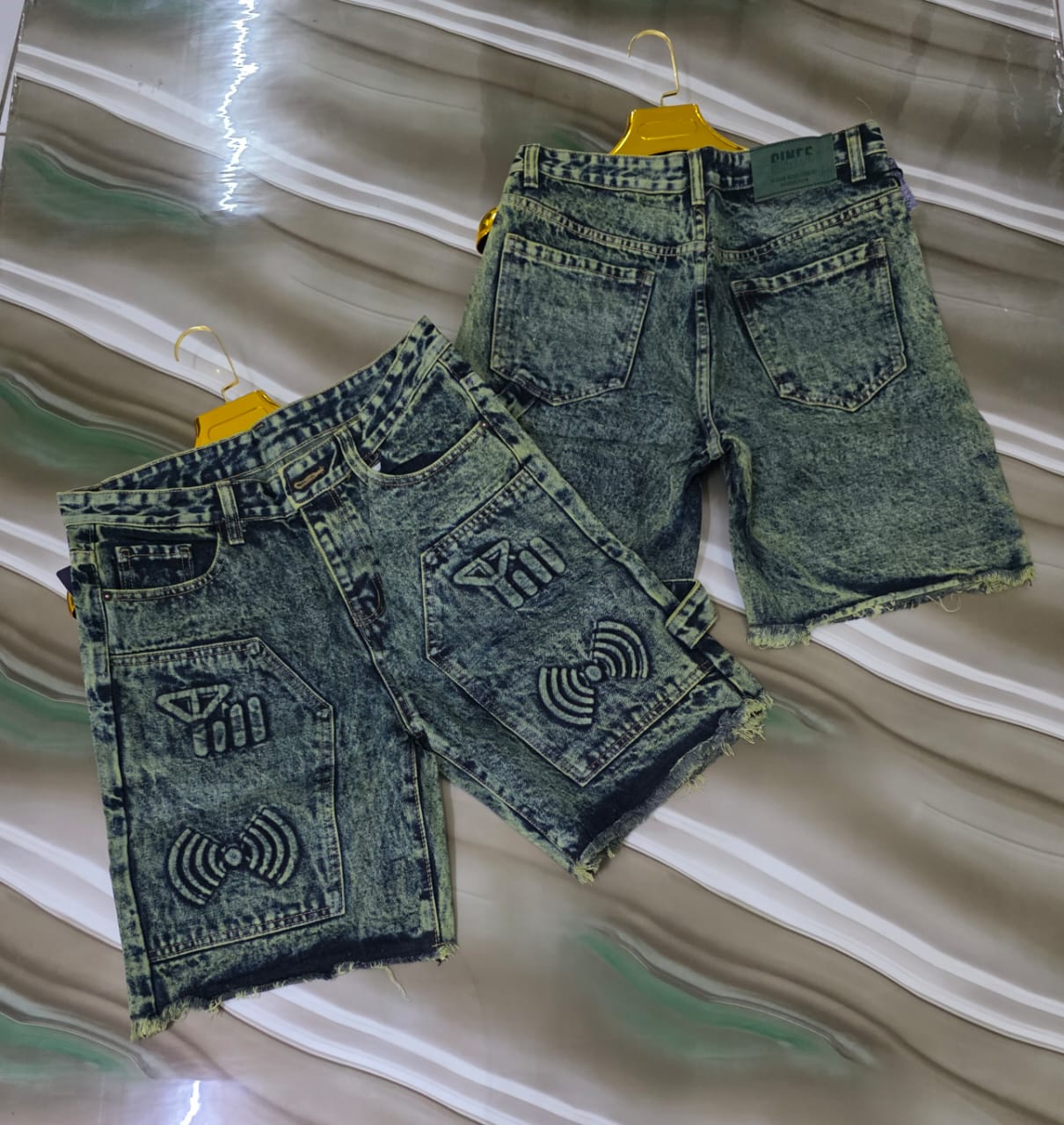 Excellent Quality Trendy Fashionable men's denim shorts.