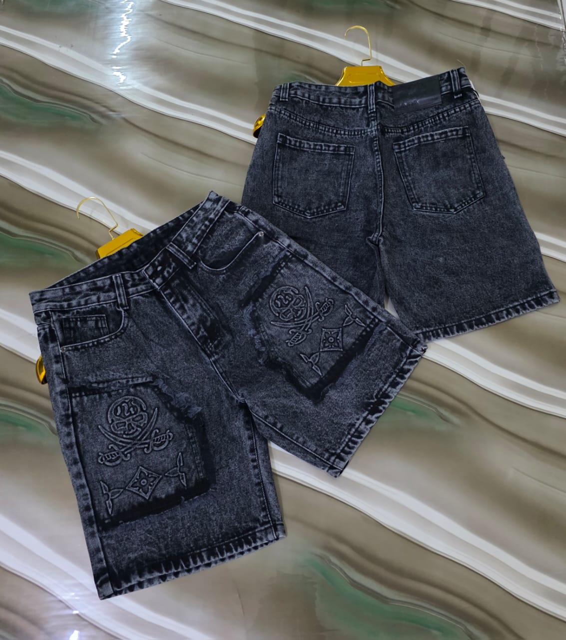 Excellent Quality Trendy Fashionable men's denim shorts.