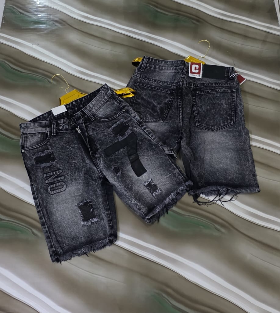 Excellent Quality Trendy Fashionable men's denim shorts.