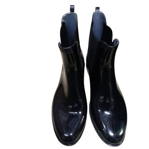 Good Quality Unique Stylish Black Ladies Rain Gumboots.