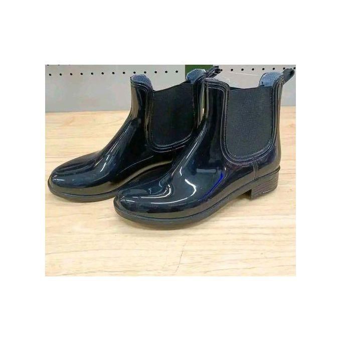 Good Quality Unique Stylish Black Ladies Rain Gumboots.